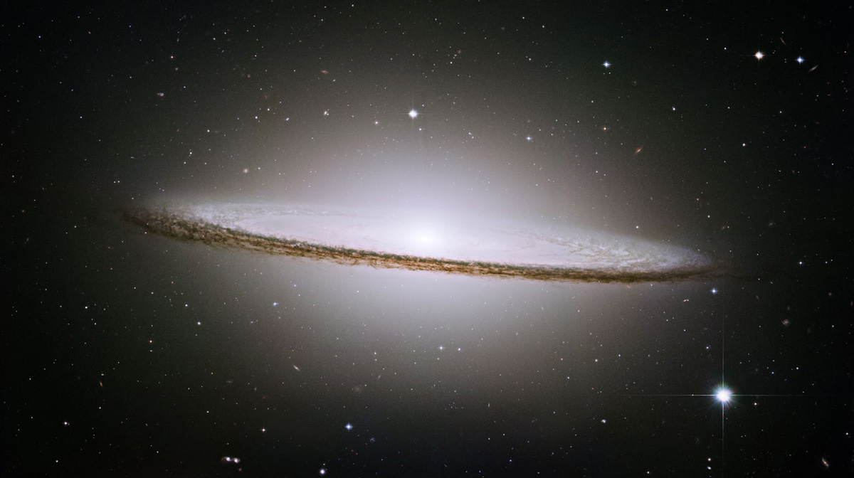 nasa-sombrero-galaxy